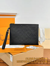 Louis Vuitton Pochette To Go Monogram Leather Grey Clutch Bags Black 81570 With OG Box & Dust Bag