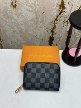 LOUIS VUITTON PREMIUM WALLET WITH BOX 88001 (BLACK CHECKS)