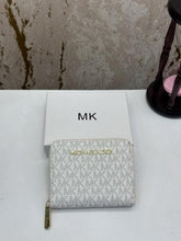MICHAEL KORS PREMIUM LADIES WALLET WITH OG BOX (60067-WHITE)