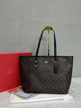 Coach Signature City Tote Bag With OG Red Box (55398 Apricot Brown)