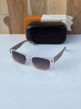 louis vuitton 2894 white brown