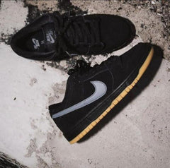 Nike SB Dunk Low Fog Black Gum