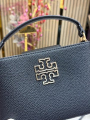 TORY BURCH BRITTEN HANDBAG WITH SLIGHTLY DAMAGE BOX AND DUST BAG AND SLING (BLACK) (S2)