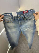 DIESEL PREMIUM GREENISH SHADE DENIM JEANS STRAIGHT FIT LENGHT 40