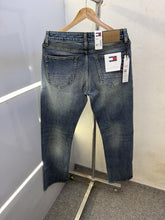TOMMY HILFIGER GREENISH SHADE STRAIGHT FIT DENIM LENGHT 41