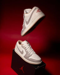 AIR JORDAN 1 LOW SAILFIRE RED COLLEGE GREY HEMP