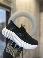 Skechers Slip Ins Max Cushioning Premier