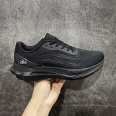 ALO RUNNER TRIPLE BLACK