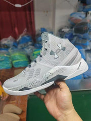 Under Armour Curry 2 grey and white