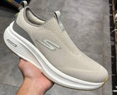 Skechers Mens Go Run Elevate 2.0 Sneaker