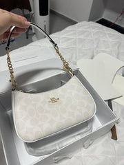 Coach Teri White Shoulder Bag With OG Box Dust Cover & Carry Bag White