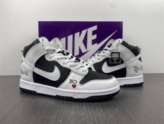 Nike Supreme x SB dunk by anymeans