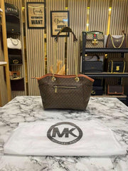 Michael Kors Jet Set Travel Chain Shoulder Tote Bag Witch Dust Bag (70199 Brown)