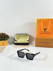 Louis Vuitton1984 Gold Black