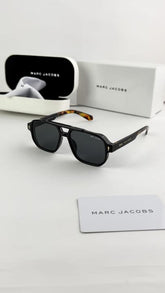Marc Jacobs tiger black 11 33