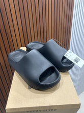 Adidas Yeezy Slide Black Shining UA