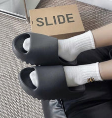 Adidas Yeezy Slide Onyx UA