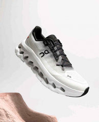 On Cloud tilt 2 0 Black Ivory