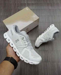 On Running Cloud 6 White