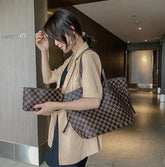 Louis Vuitton Neverfull MM Tote Bag With Pouch Monogram Eclipse Pattern Brown Grid With Dust Cover N40156