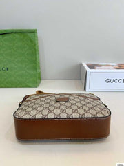 Gucci GG Supreme Messenger Unisex Bag Brown Leather With OG Box & Carry Bag 645452