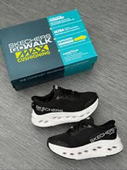 Skechers Max Cushioning Glide-Step - A Slip-ins running shoes