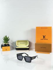 Louis Vuitton 0646 Black