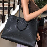 Louis Vuitton On The Go Big MM Bicolor Monogram Handbag With Dust Cover & Carry Bag Black Black M45320
