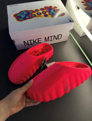 Nike Mind 001 Red