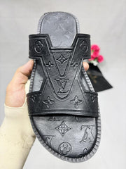 LOUIS VUITTON OASIS MULE BLACK