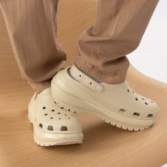 CROCS CLASSIC CRUSH FOR MEN BONE