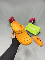 CROCS BAYA CLOG ORENGE