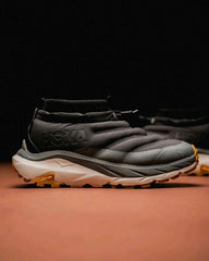 HOKA Kaha 2 Frost Moc GTX Black White