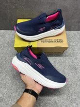 WMN Skechers Slip-ins Arch fit Max Cushion Navy Pink 2878