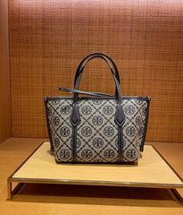 Tory burch Perry Tote Navy Blue Leather With OG Box & Dust Cover Navy Blue 862368