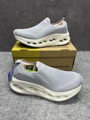 WMN Skechers Glide-Step Max Cushioning Grey White 2031