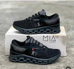 On Cloud stratus 3 Black