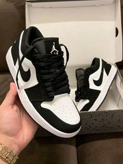 Nike Air Jordan 1 low Panda