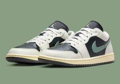 Nike Air Jordan Retro 1 Low Jade Smoke