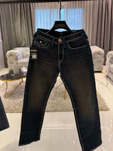 TRUE RELIGION IMPORTED STORE ARTICLE JEANS