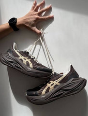 Asics Shanghai Black toes X Super blast 3 Keep Running