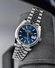 ROLEX OYSTER WATCH LIMITED EDITION STORE ARTICLE