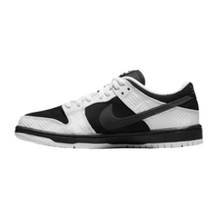 Nike SB x TIGHTBOOTH Dunk Low Pro 'Black and White'