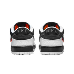 Nike SB x TIGHTBOOTH Dunk Low Pro 'Black and White'