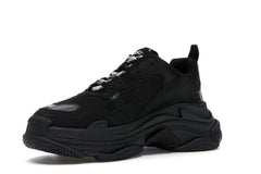 BALENCIAGAA TRIPLE S TRIPLE BLACK