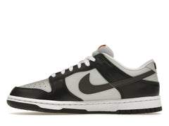 DUNK LOW BLACK TOTAL ORANGE MINI SWOOSH