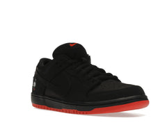 SB DUNK LOW BLACK PIGEON