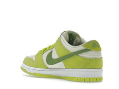 SB DUNK LOW GREEN APPLE