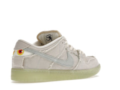 SB DUNK LOW MUMMY