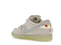 SB DUNK LOW MUMMY